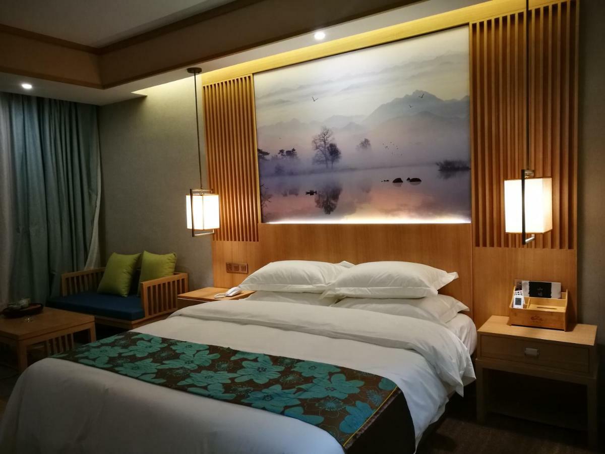 Yunxianju Tea Culture Theme Hotel 昆明 エクステリア 写真