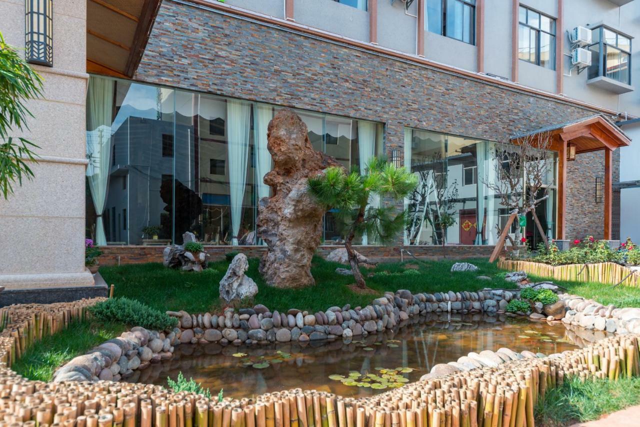 Yunxianju Tea Culture Theme Hotel 昆明 エクステリア 写真