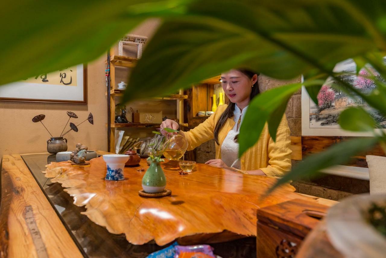Yunxianju Tea Culture Theme Hotel 昆明 エクステリア 写真